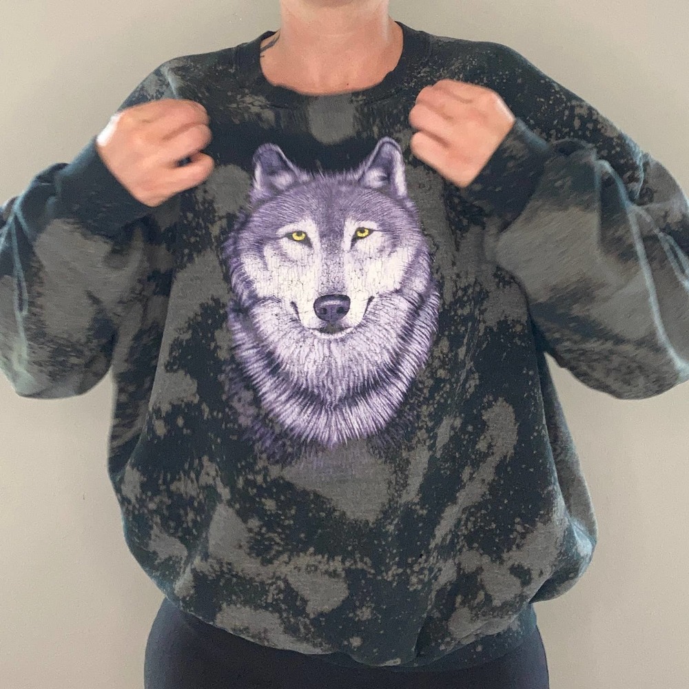 vintage wolf sweatshirt